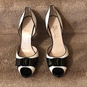 FERRAGAMO!! BEAUTIFUL! FABULOUS!! & BRAND NEW!!!